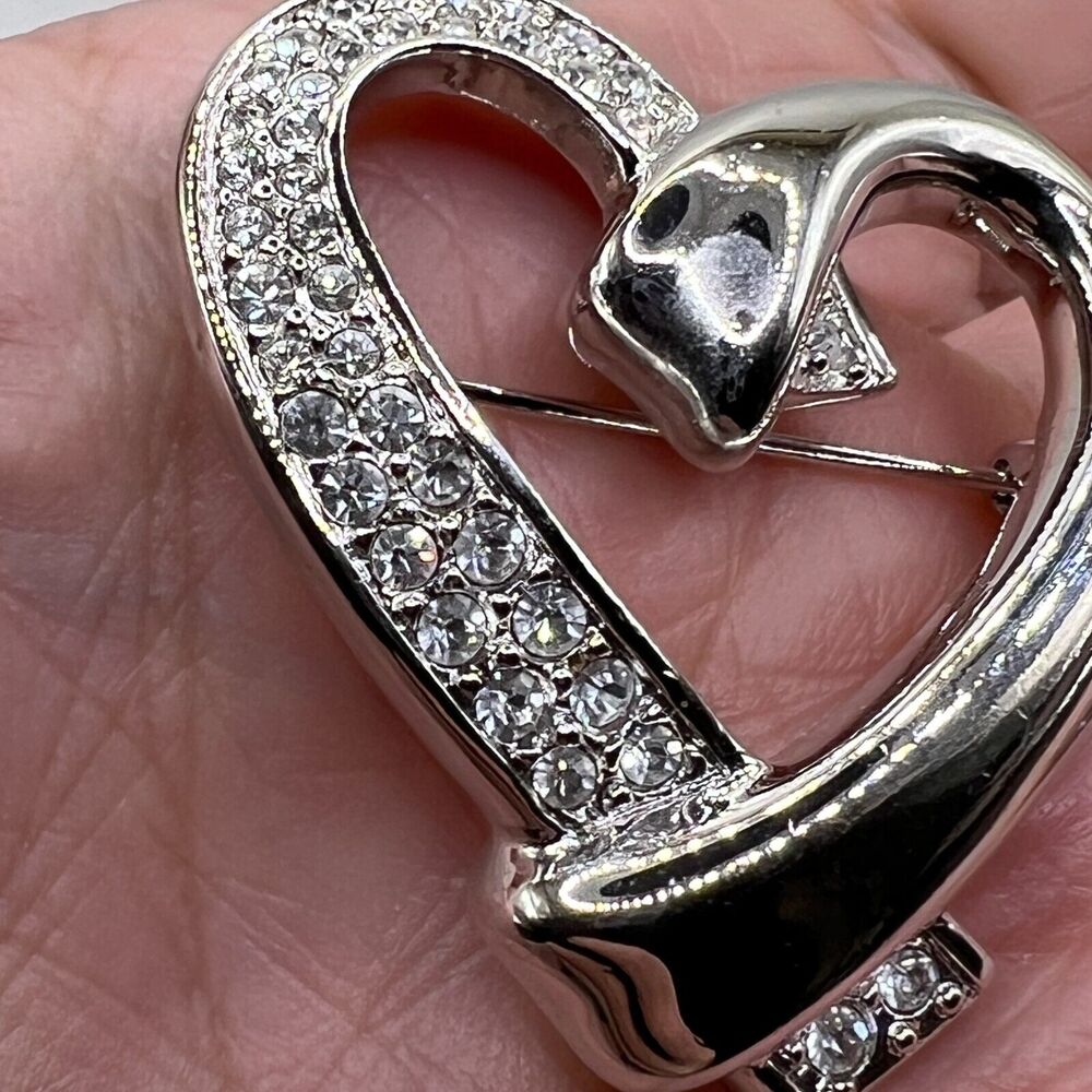 SWAROVSKI Swan Signed Sparkling Ice Crystal HEART BROOCH Pin Costume Jewelry - Picture 4 of 7